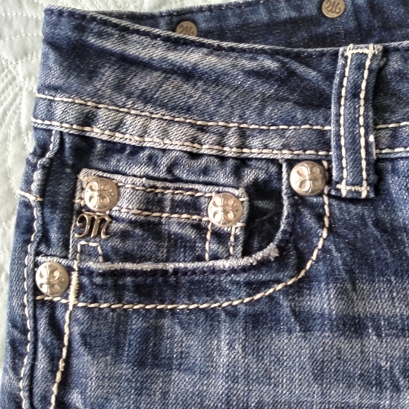 MISS ME Jean Shorts Embellished Flap Angel wings - Picture 6 of 12